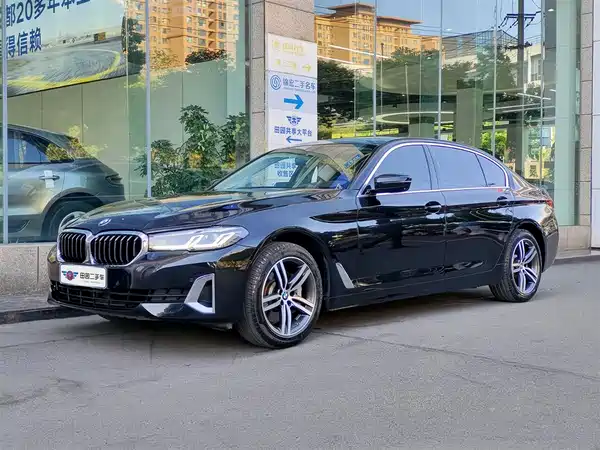 BMW 5 Series 2021
