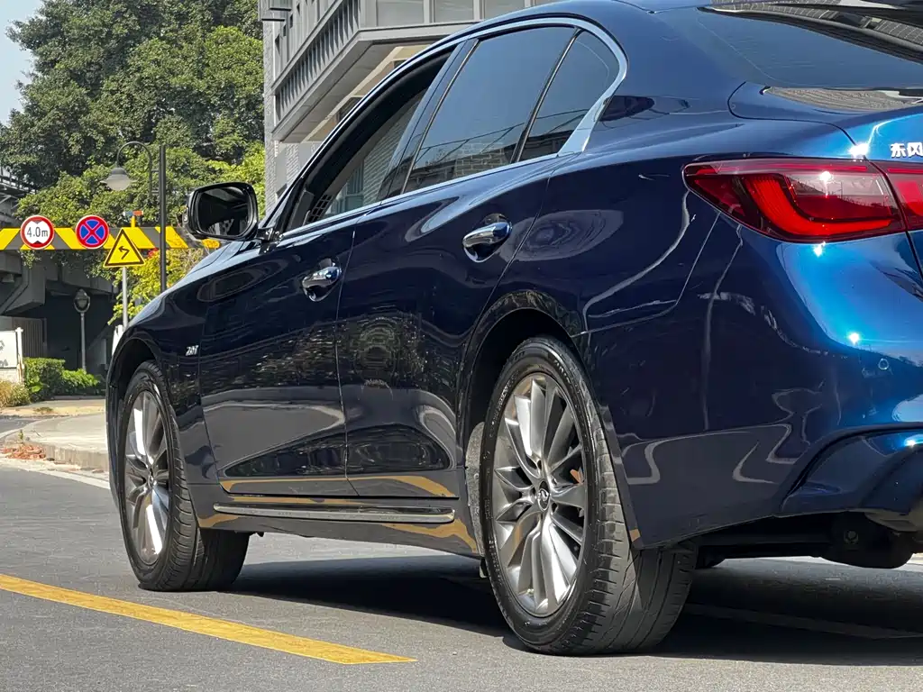 Infiniti Q50L 2019 — фото 13