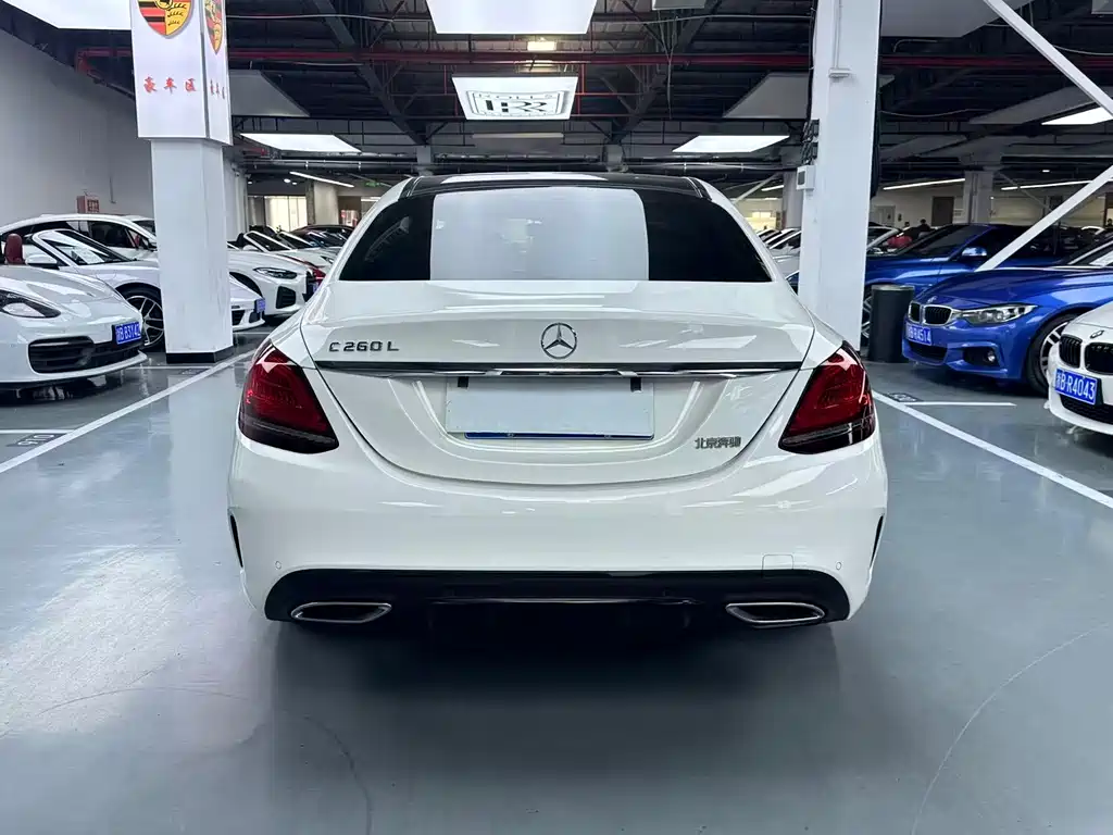 Mercedes-Benz C-Class 2021