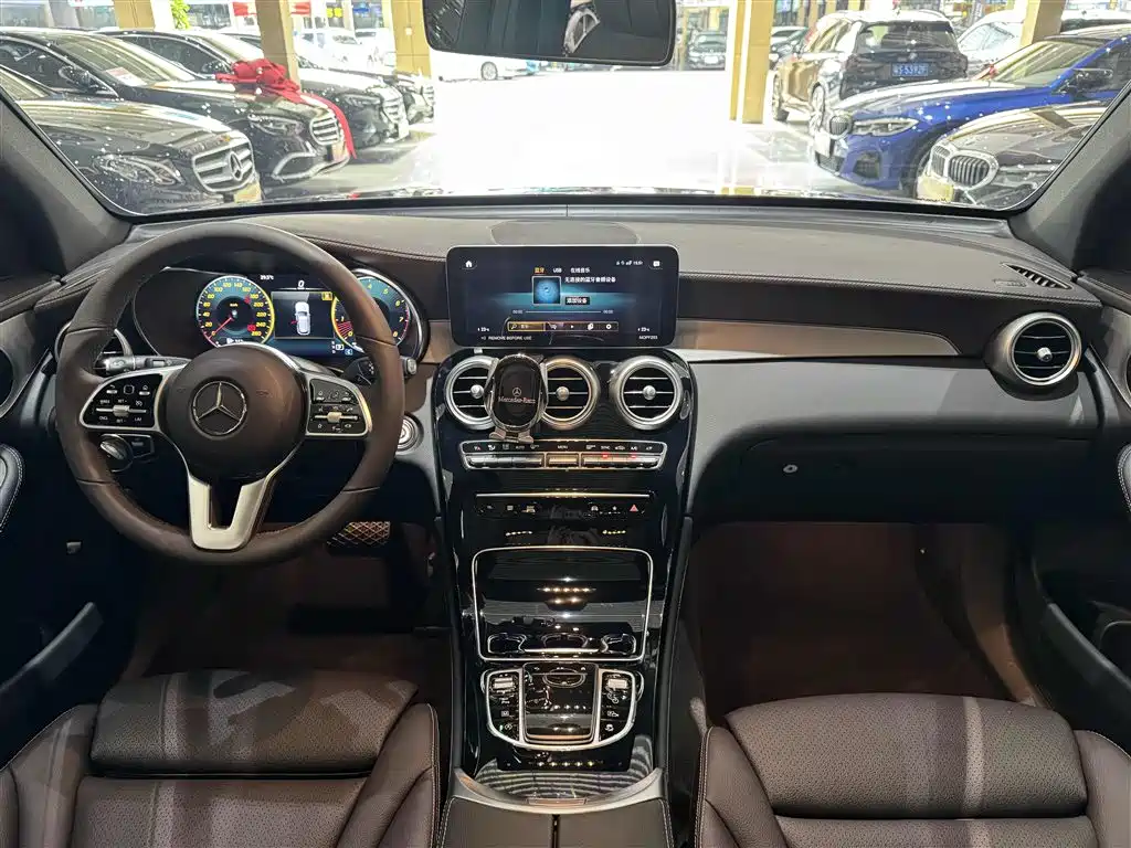 Mercedes-Benz GLC 2022 — фото 10