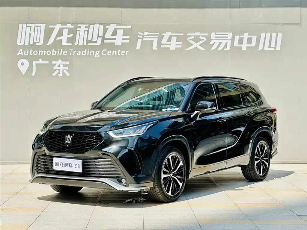 Toyota Crown Kluger 2023
