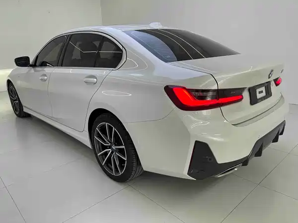 BMW 3 Series 2023