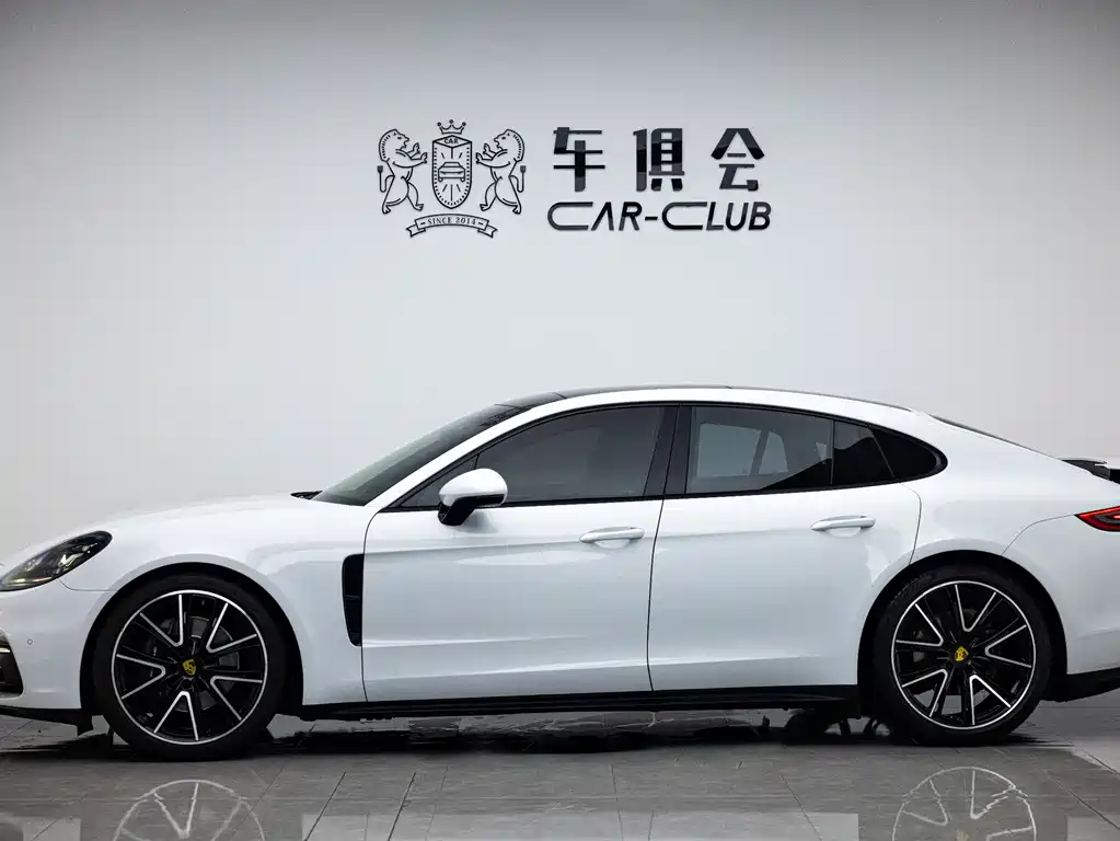 Porsche Panamera 2019 — фото 3