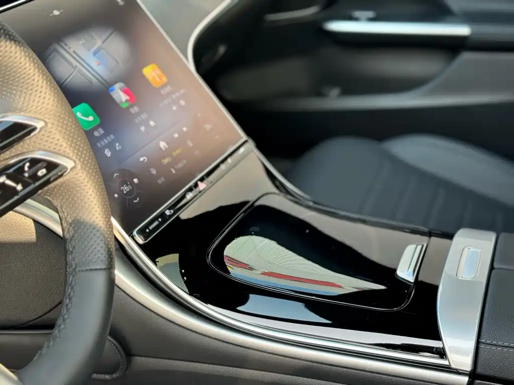 Mercedes-Benz C-Class 2023 — фото 18