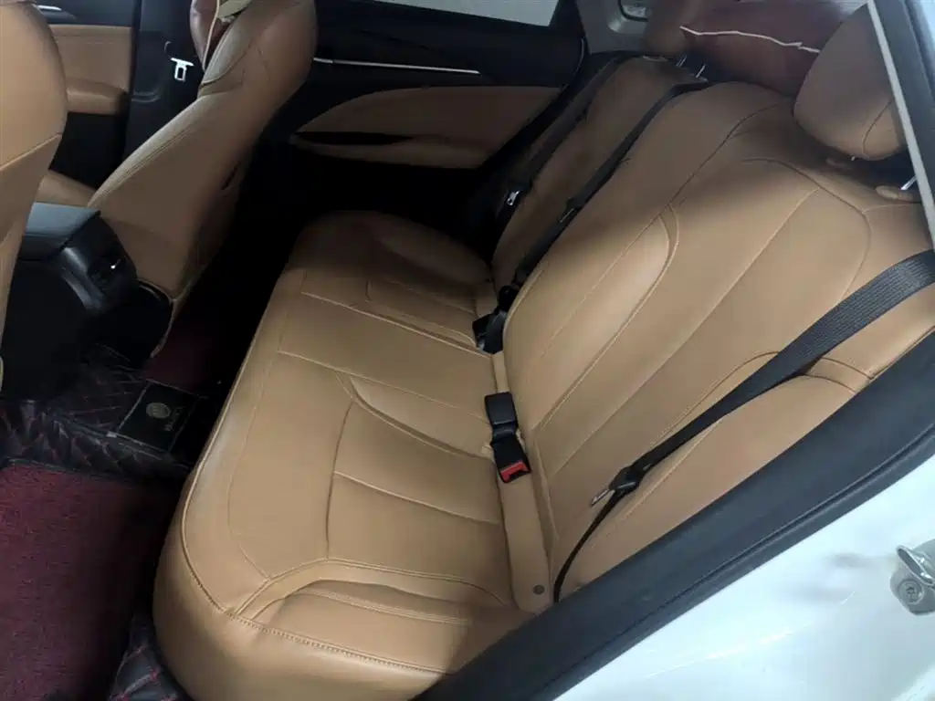 Buick Excelle 2018 — фото 17
