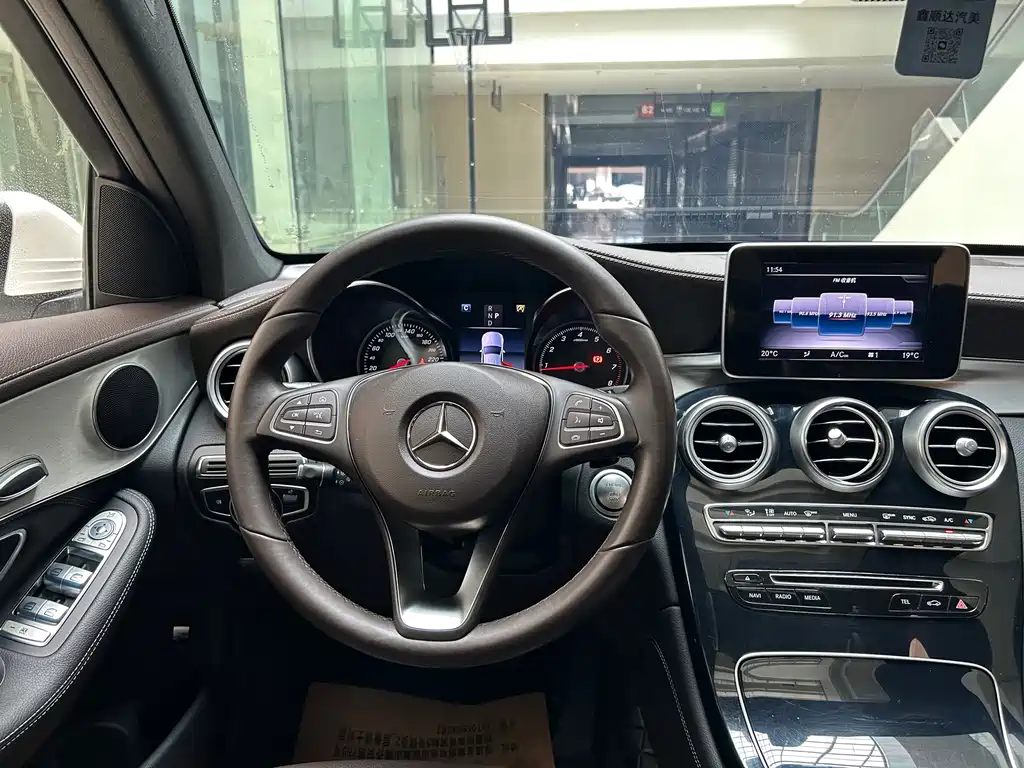 Mercedes-Benz GLC 2019 — фото 10