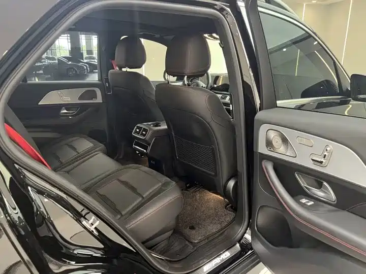 Mercedes-Benz GLE AMG 2025 — фото 8