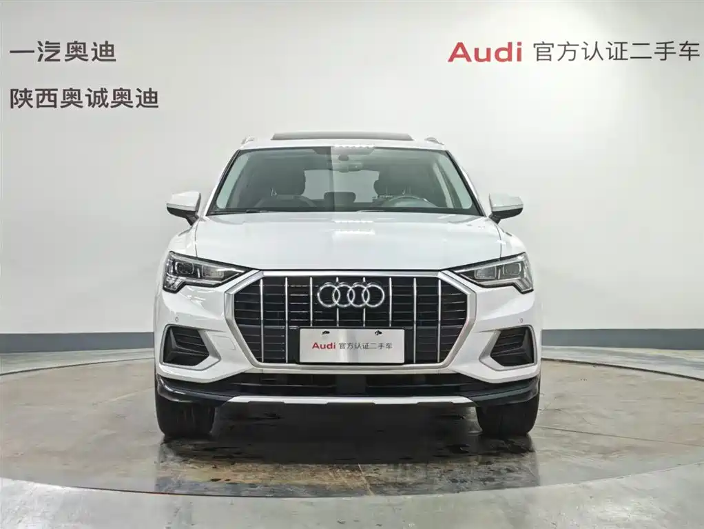 Audi Q3 2020 — фото 2