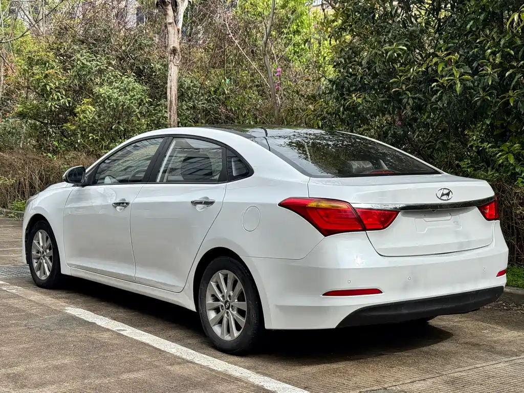 Hyundai Mistra 2015 — фото 4