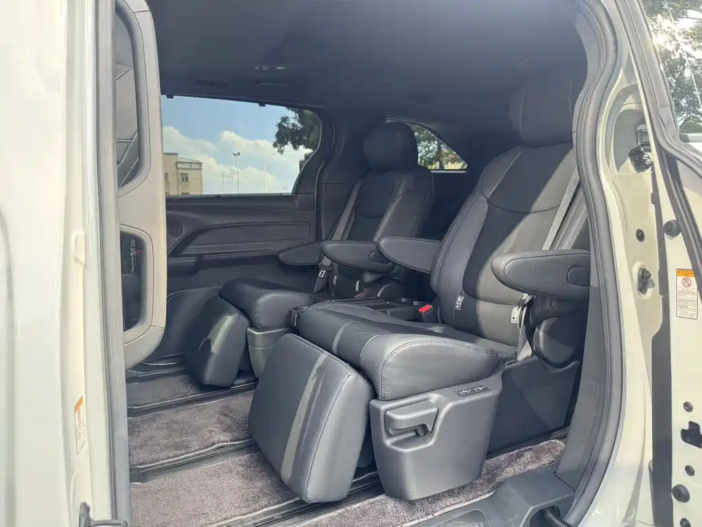 Toyota Sienna 2022