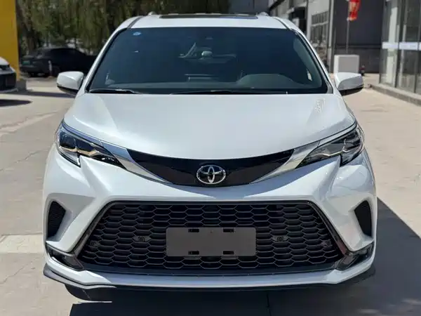 Toyota Granvia 2026