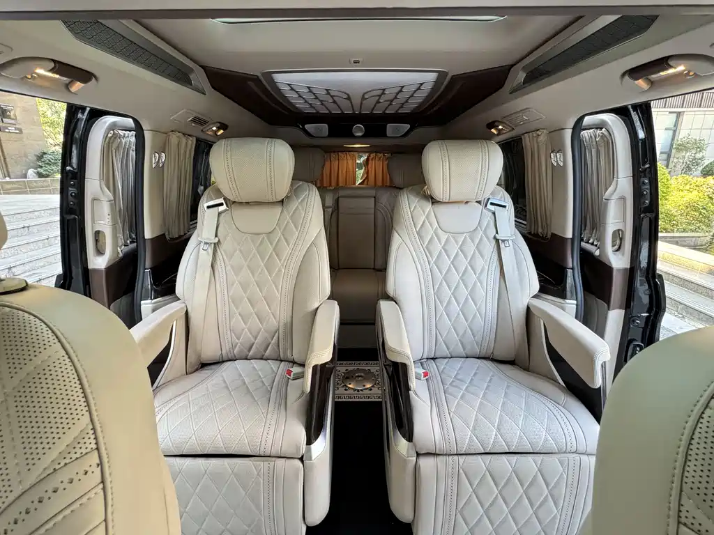 Mercedes-Benz Vito 2022 — фото 11
