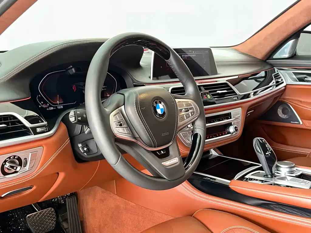 BMW 7 Series 2022 — фото 10
