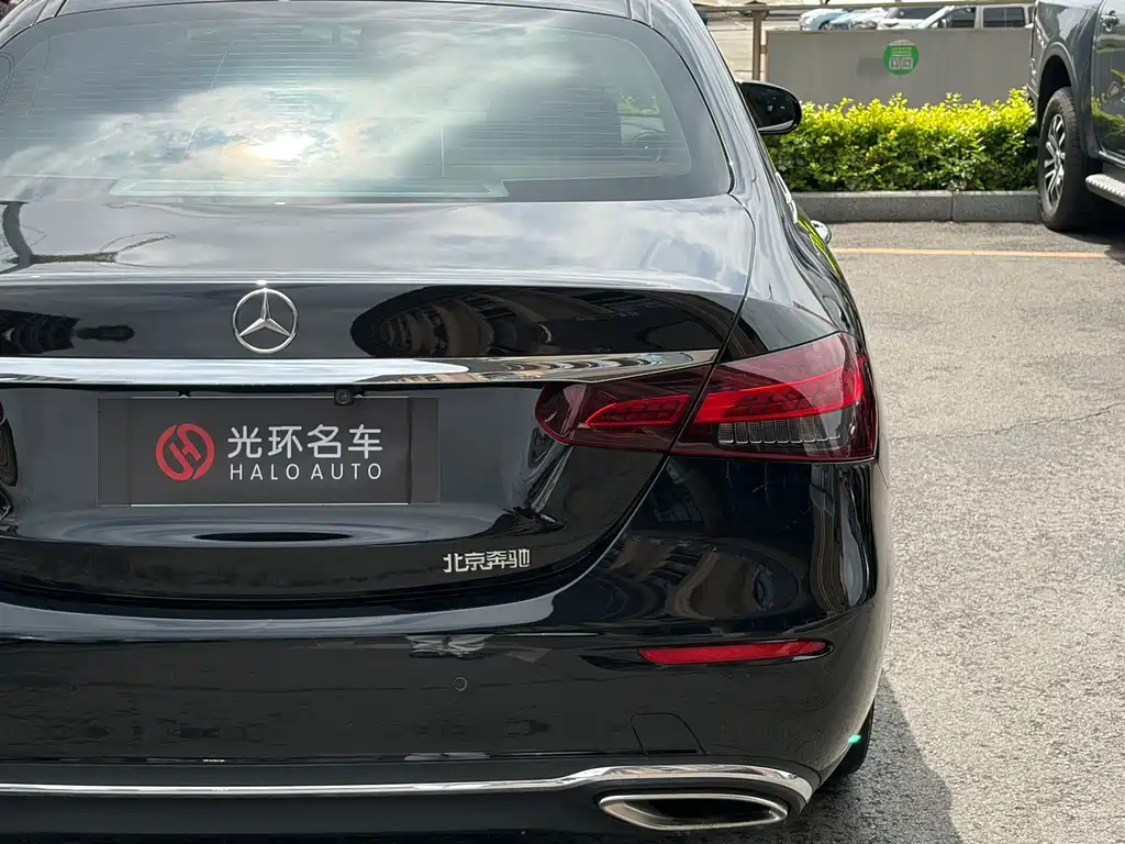 Mercedes-Benz E-Class 2022