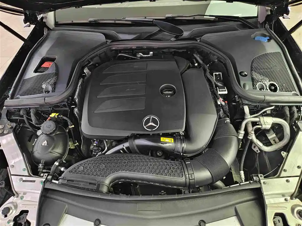 Mercedes-Benz E-Class 2021 — фото 16