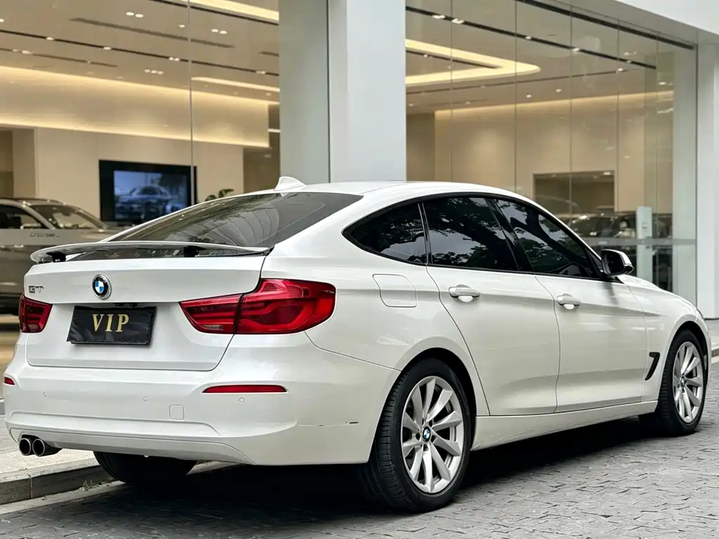 BMW 3 Series GT 2018 — фото 9