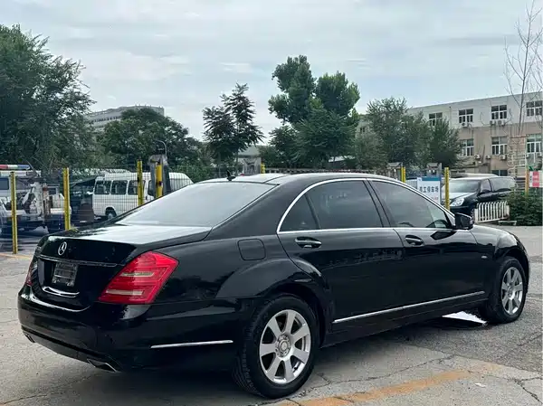 Mercedes-Benz S-Class 2013