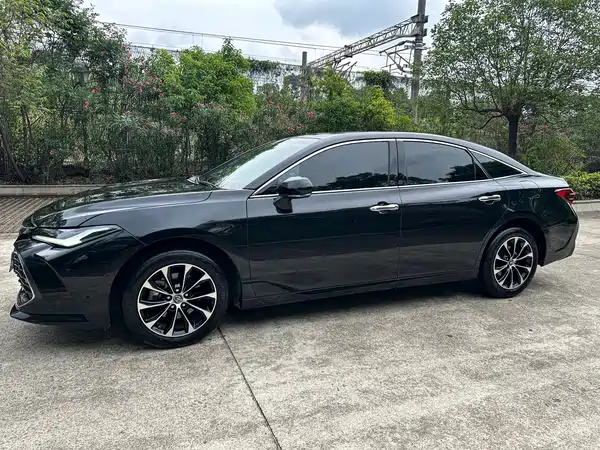 Toyota Avalon 2023