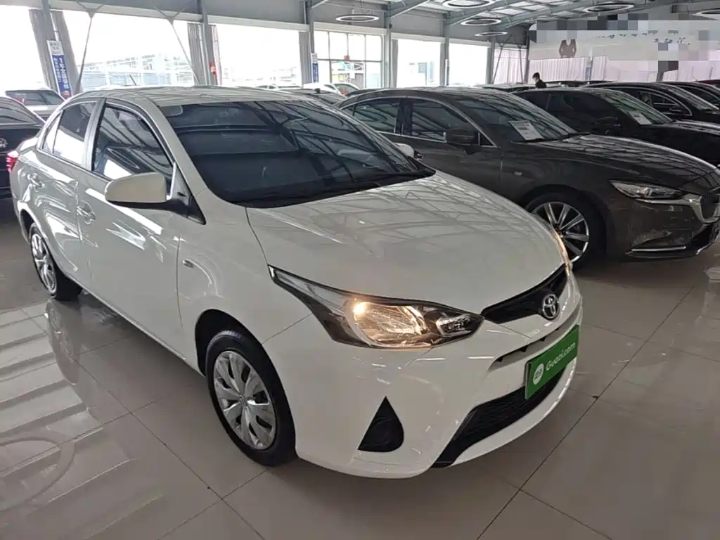Toyota Yaris L 2019
