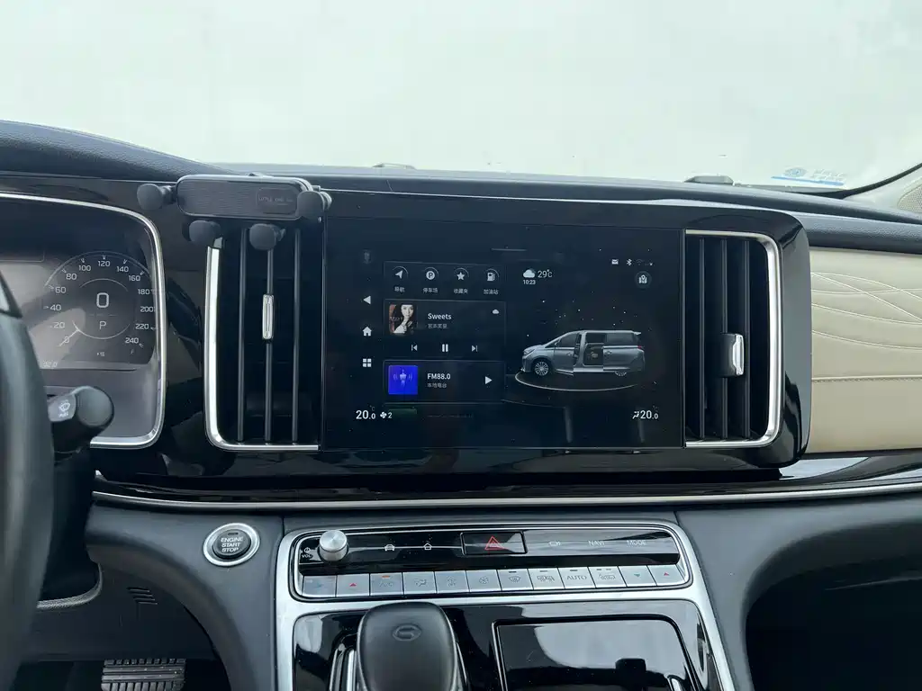 GAC Trumpchi M8 2022 — фото 13