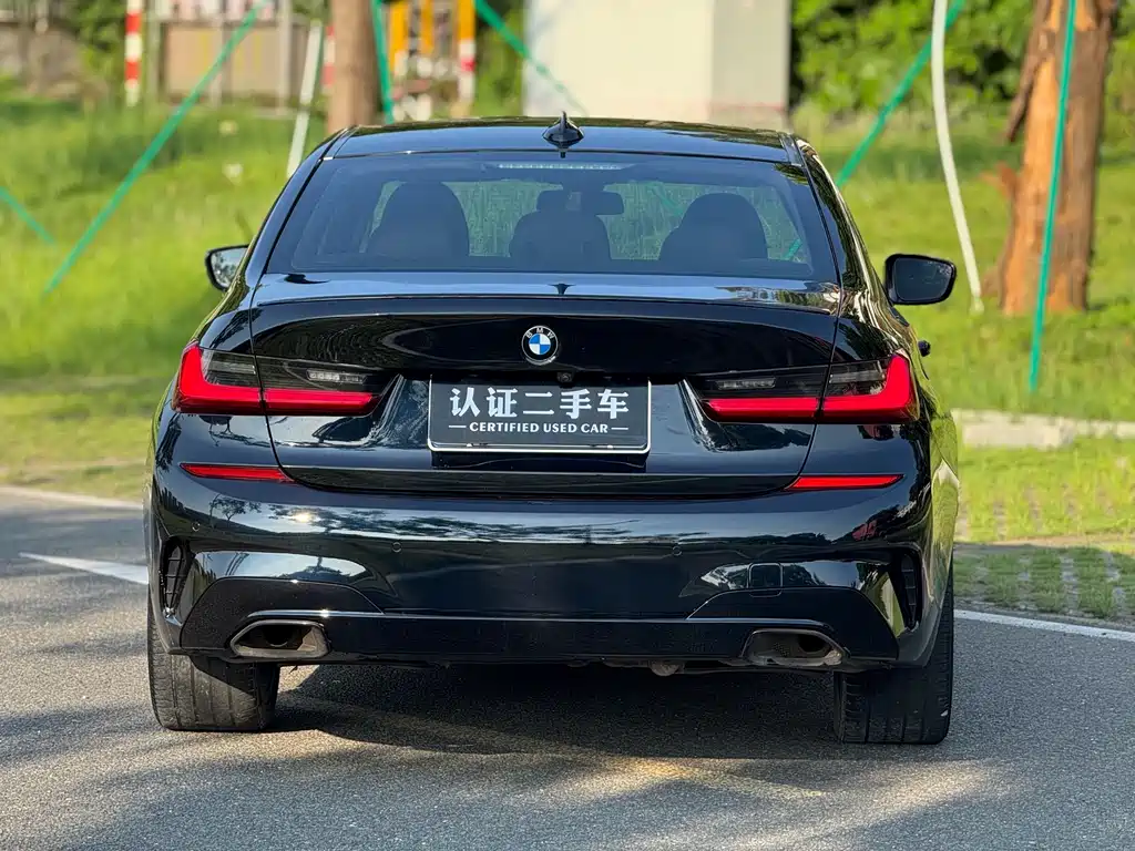 BMW 3 Series 2021