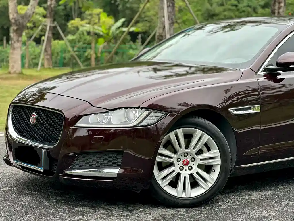 Jaguar XFL 2017 — фото 3