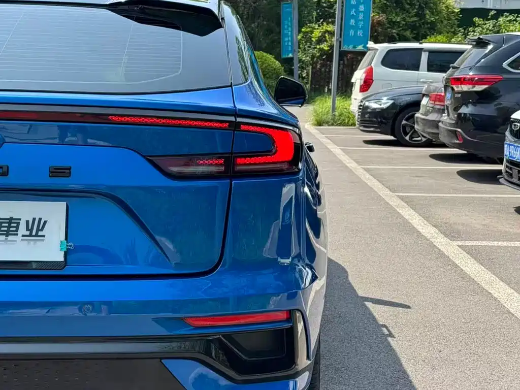 Ford EVOS 2022 — фото 19