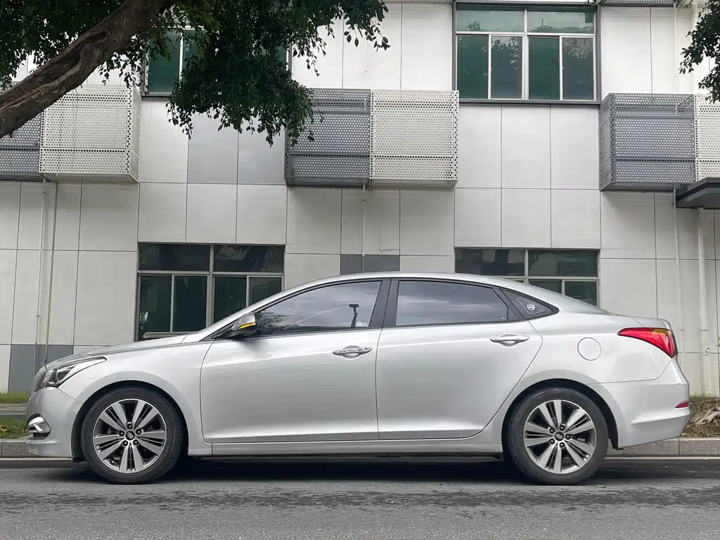 Hyundai Mistra 2015 — фото 3