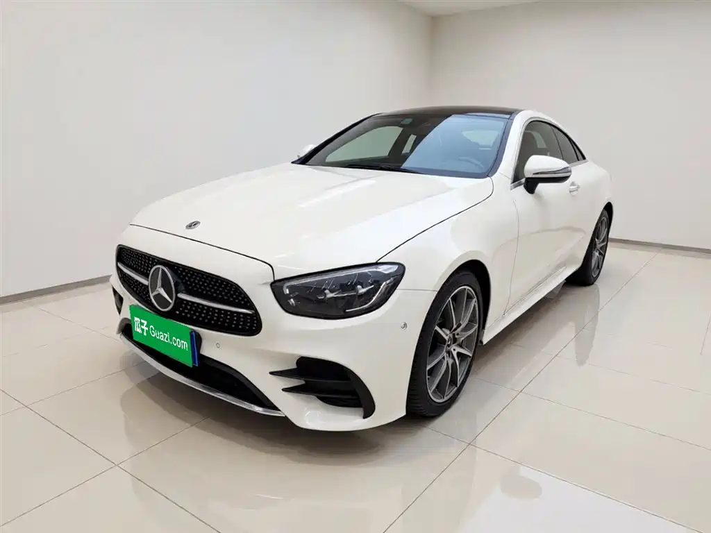 Mercedes-Benz E-Class 2022