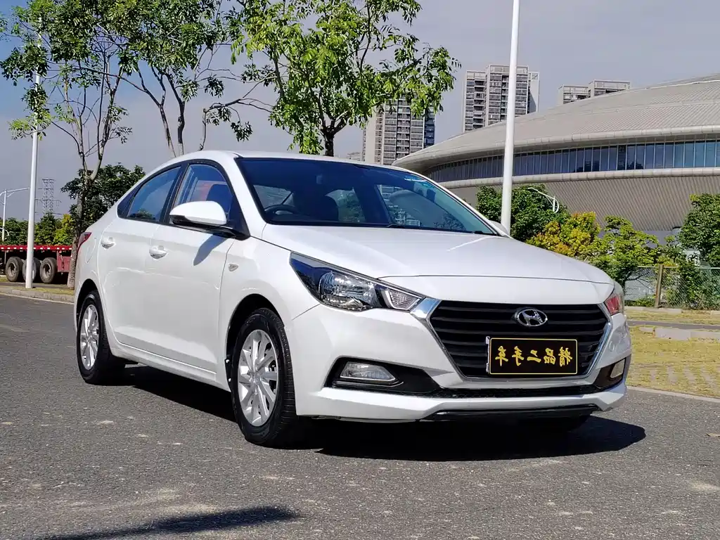 Hyundai Verna 2017 — фото 3