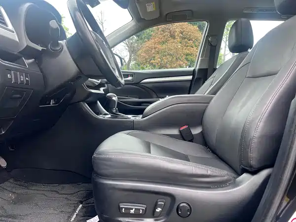 Toyota Highlander 2018