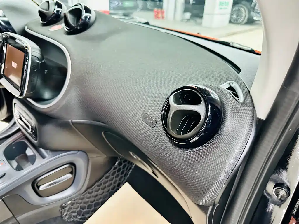 smart fortwo 2018 — фото 42