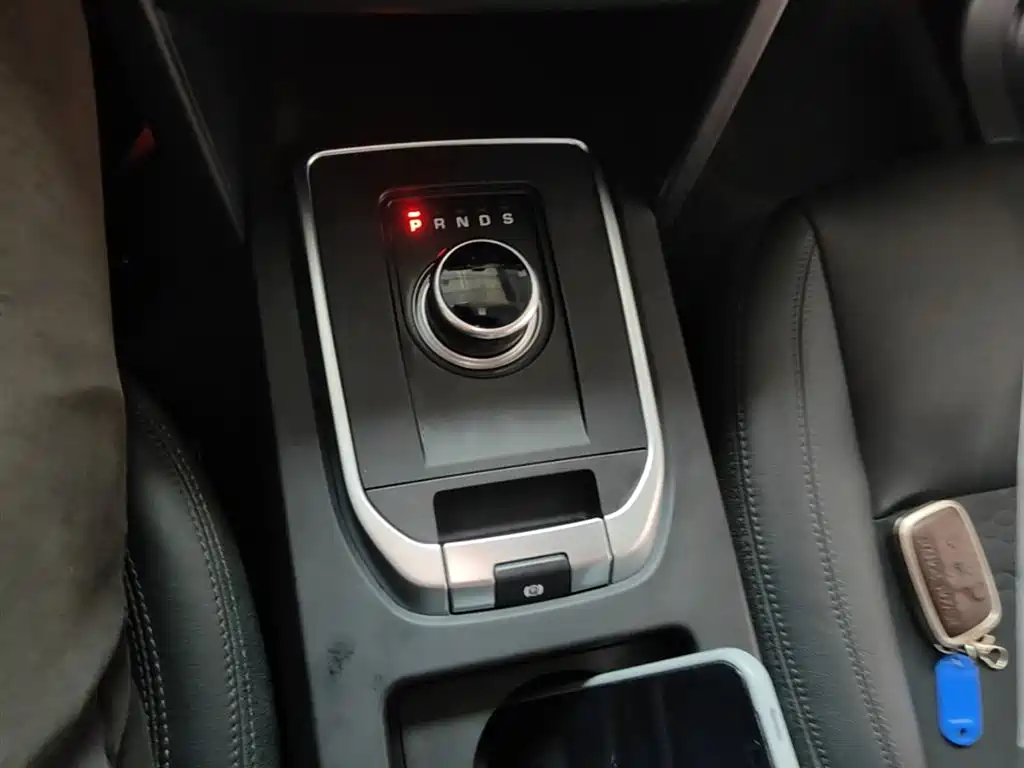 Land Rover Discovery Sport 2018 — фото 14