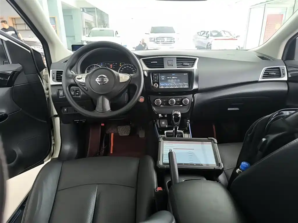 Nissan Sylphy 2017 — фото 10