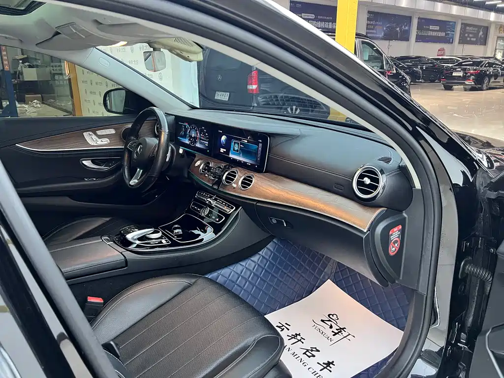 Mercedes-Benz E-Class 2017 — фото 8