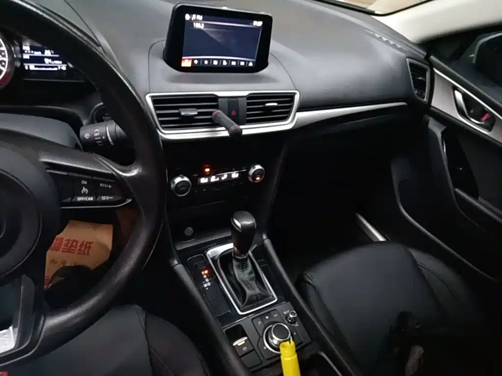 Mazda 3 Angkesela 2019 — фото 13