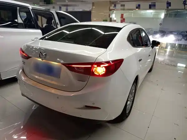 Mazda 3 Axela 2019