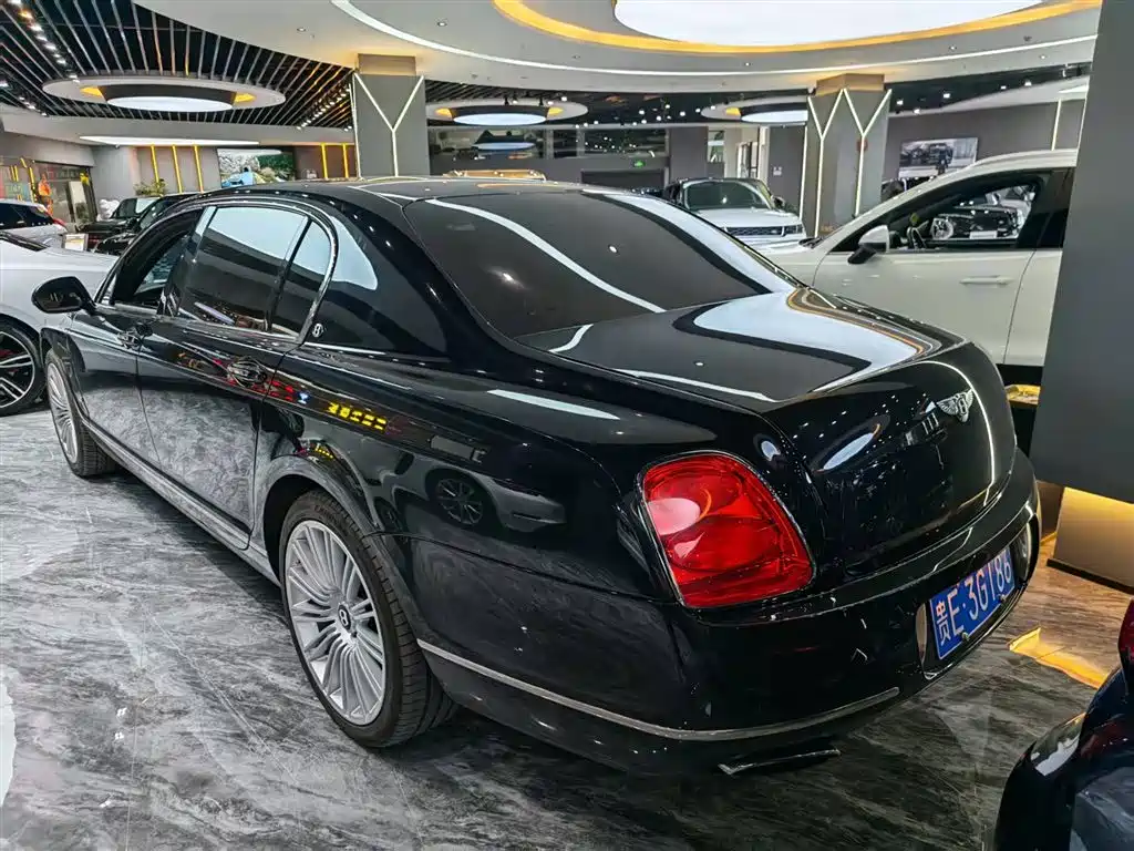 Bentley Flying Spur 2012 — фото 2