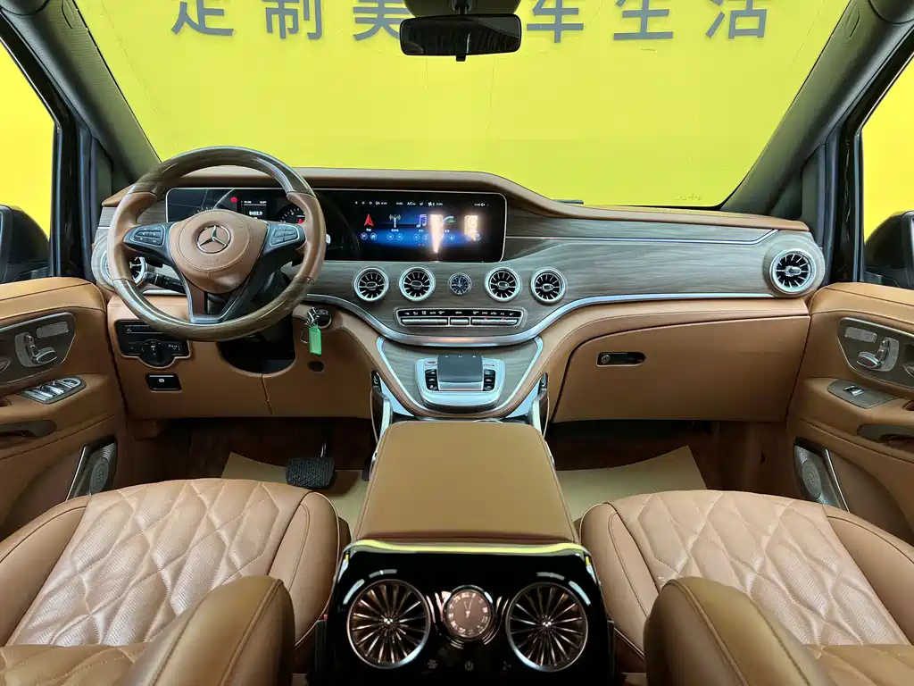 Mercedes-Benz Vito 2024 — фото 11