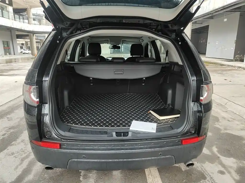 Land Rover Discovery Sport 2018 — фото 19