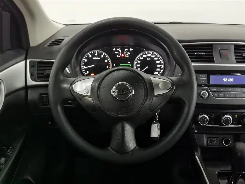Nissan Sylphy 2023 — фото 11