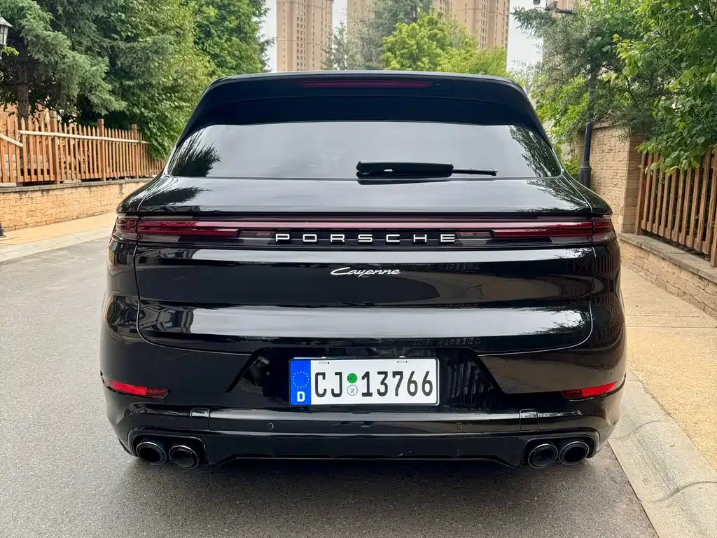 Porsche Cayenne 2024