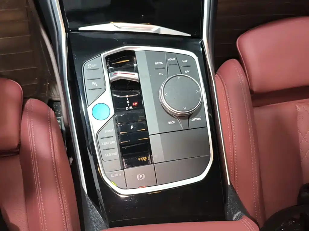 BMW i3 2024 — фото 14