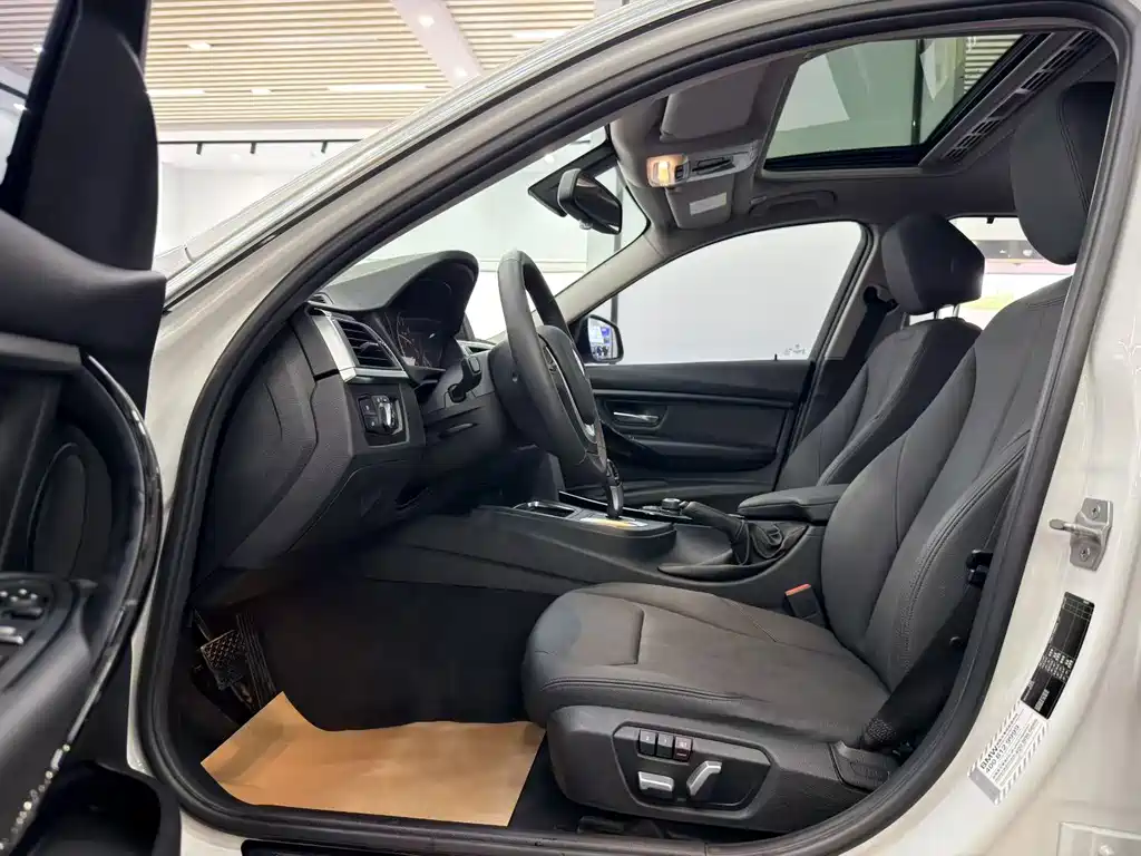 BMW 3 Series 2017