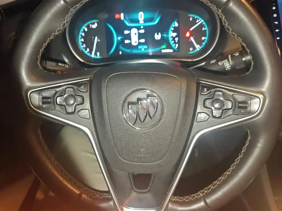 Buick Regal 2015 — фото 15