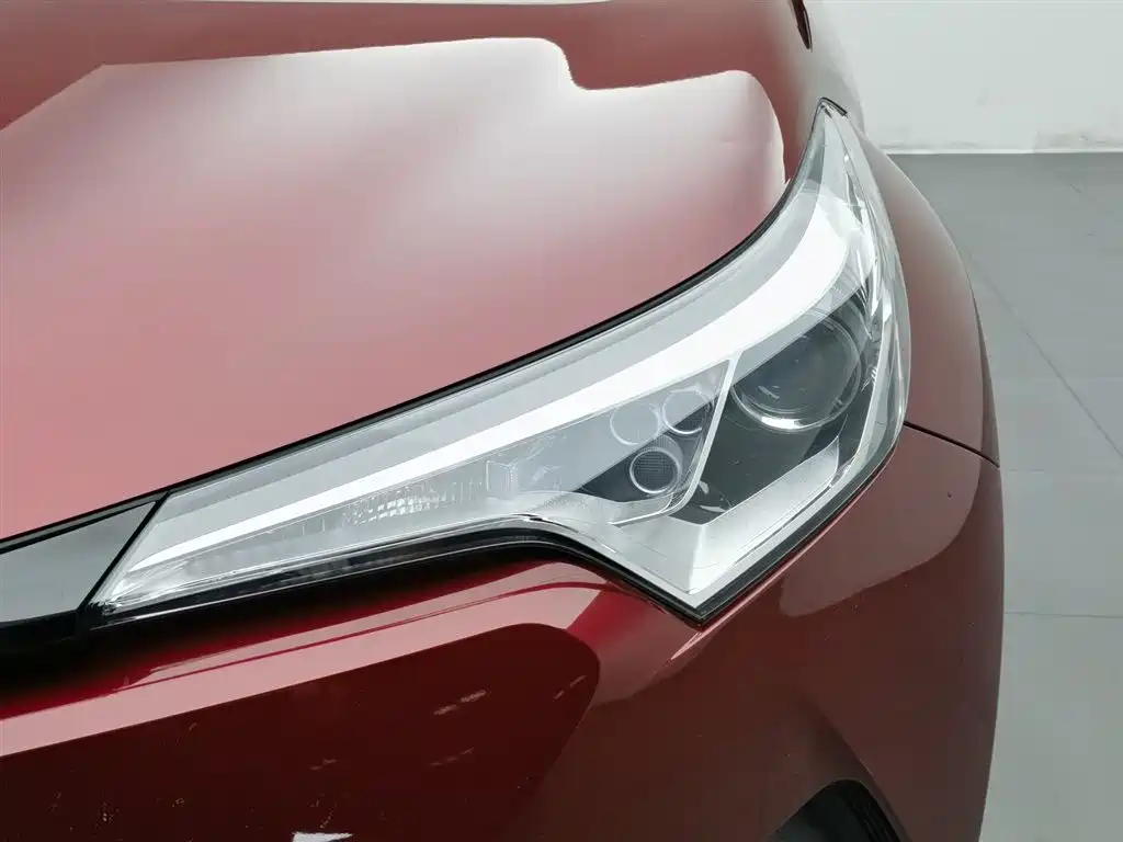 Toyota IZOA 2018 — фото 7
