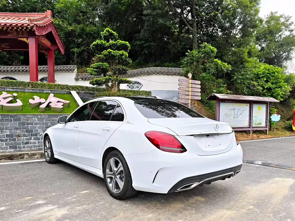 Mercedes-Benz C-Class 2020 — фото 9