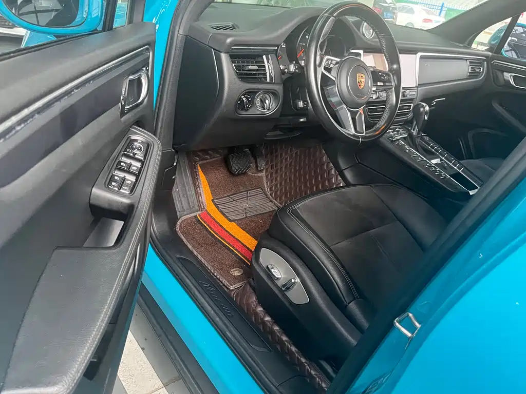 Porsche Macan 2020