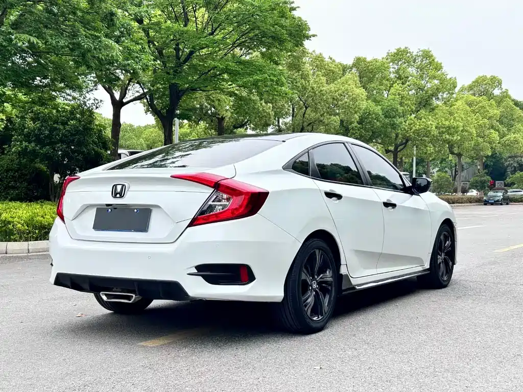 Honda Civic 2020 — фото 9