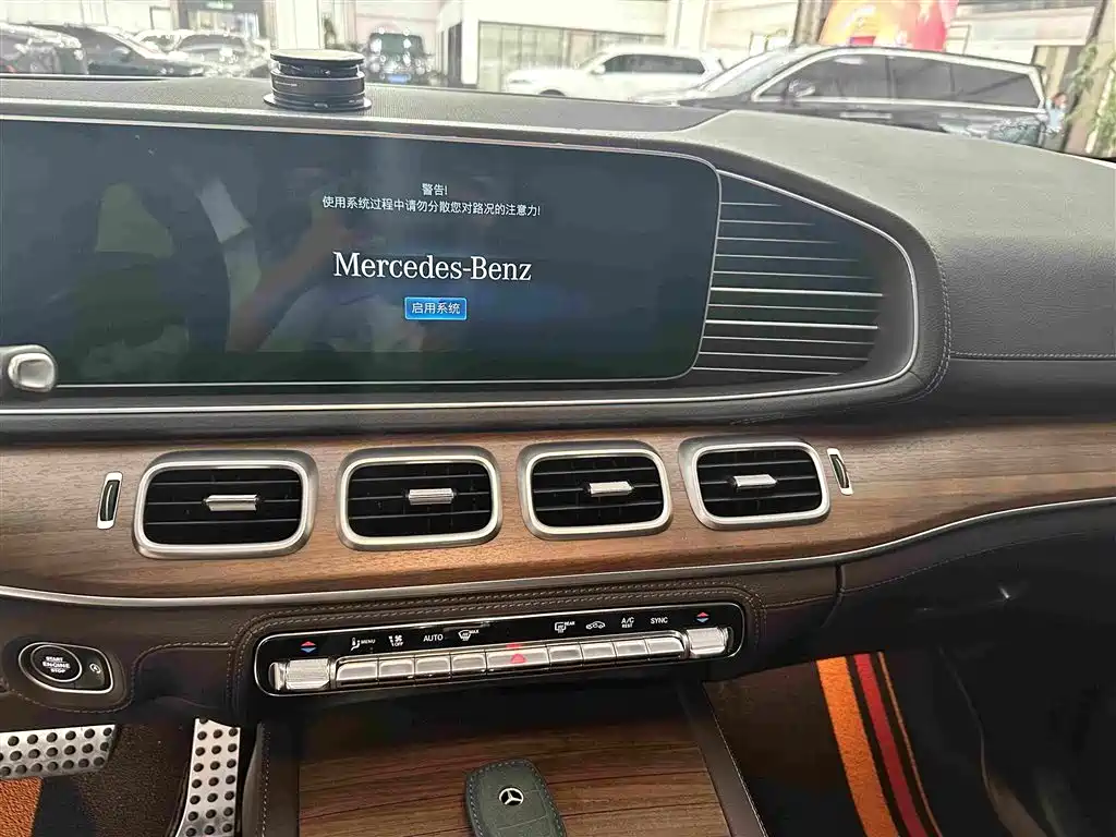 Mercedes-Benz GLS 2023 — фото 12
